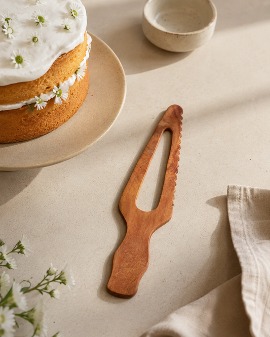 Teak Cake Server