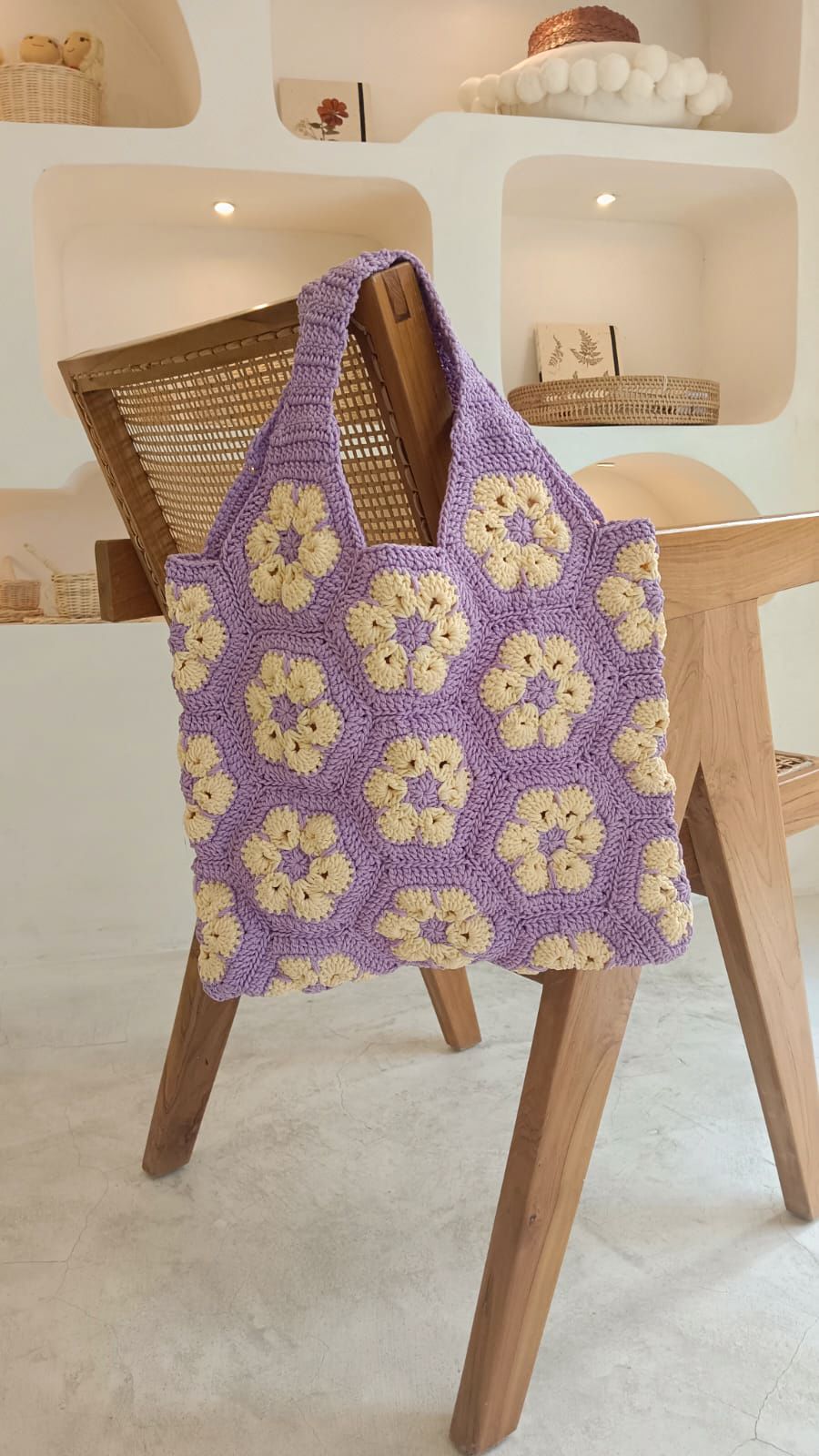 Flower Crochet Shoulder Bag