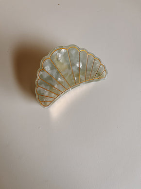 Shell Hair Clip