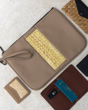 Cove Rattan Laptop Pouch
