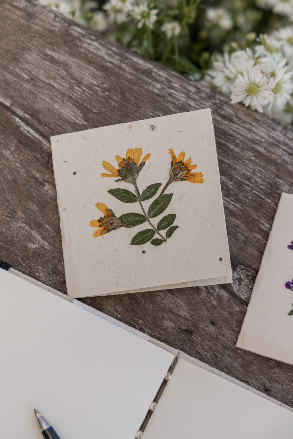 Handcrafted Note Cards with Pressed Flowers – Handcrafted in Bali | Vi ...