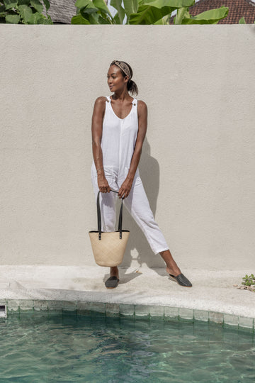 Praya Leather Tote handmade by Village Thrive using natural materials.