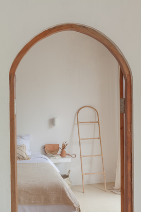 Arch Rattan Ladder