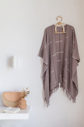 Imperfect Lines Kimono